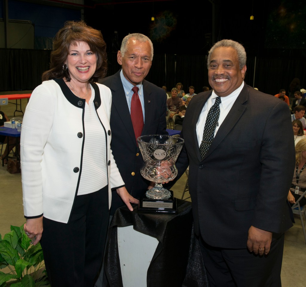 NASA’s Marshall Center Honored With Small Business Administrator’s Cup Award