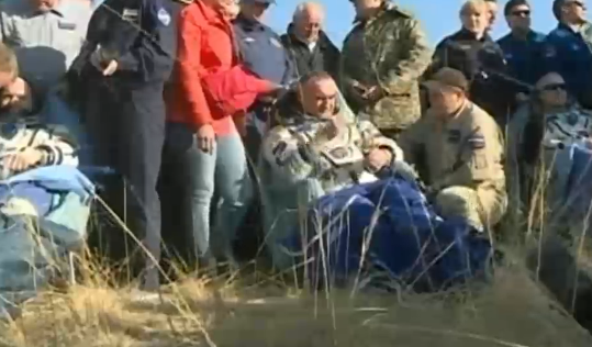 Space Station Expedition 40 Crew Returns to Earth, Lands Safely in Kazakhstan