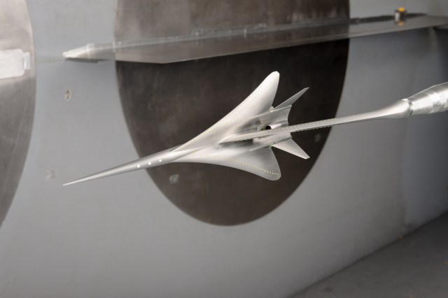 Model of Tri-Jet low-boom aircraft model 1044 in Wind Tunnel