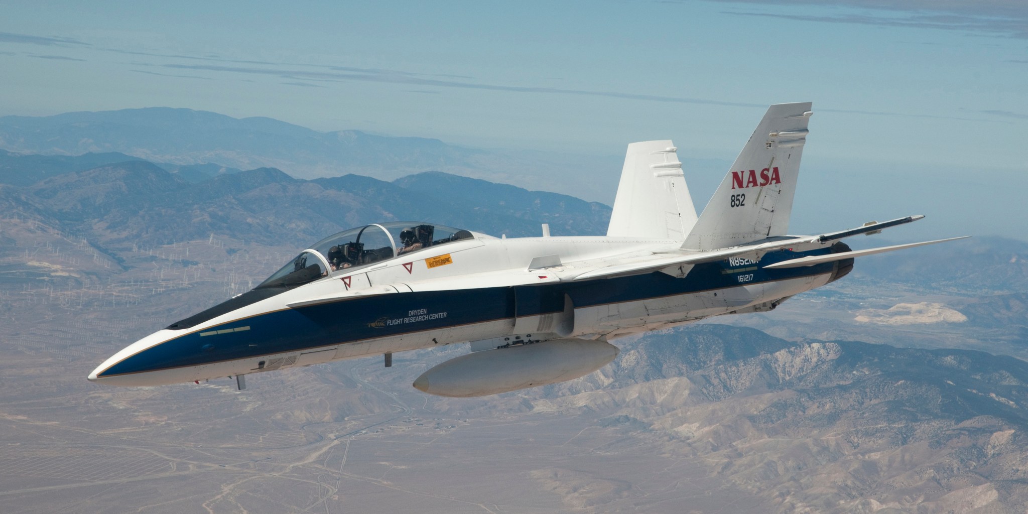 NASA's F/A-18B in flight.