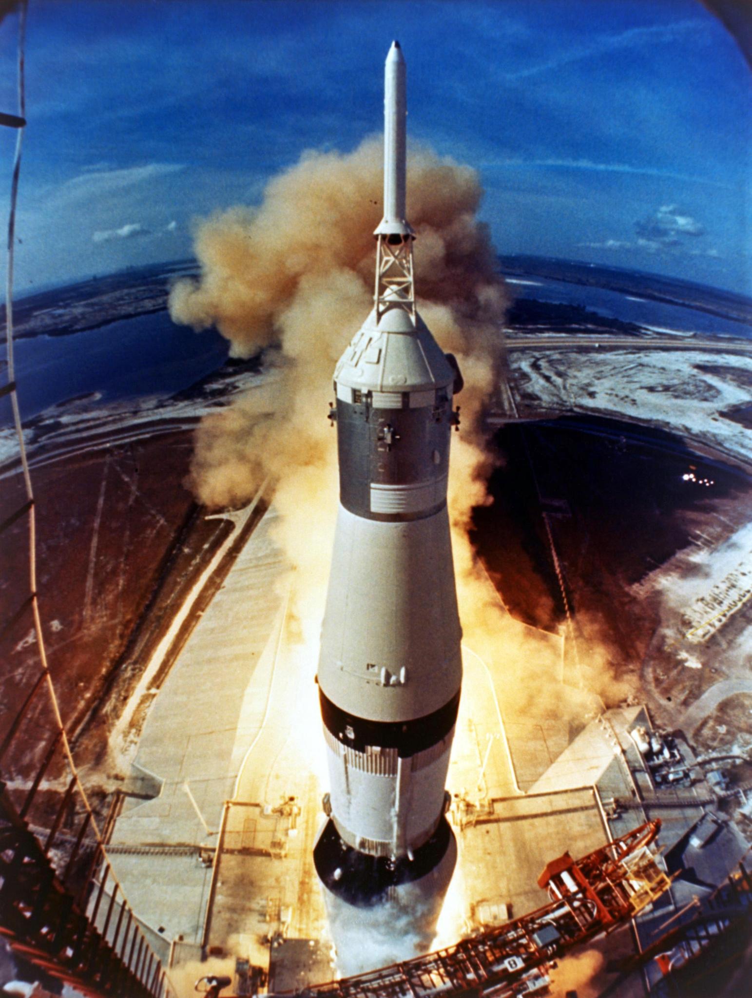 Saturn V rocket leaving launch pad