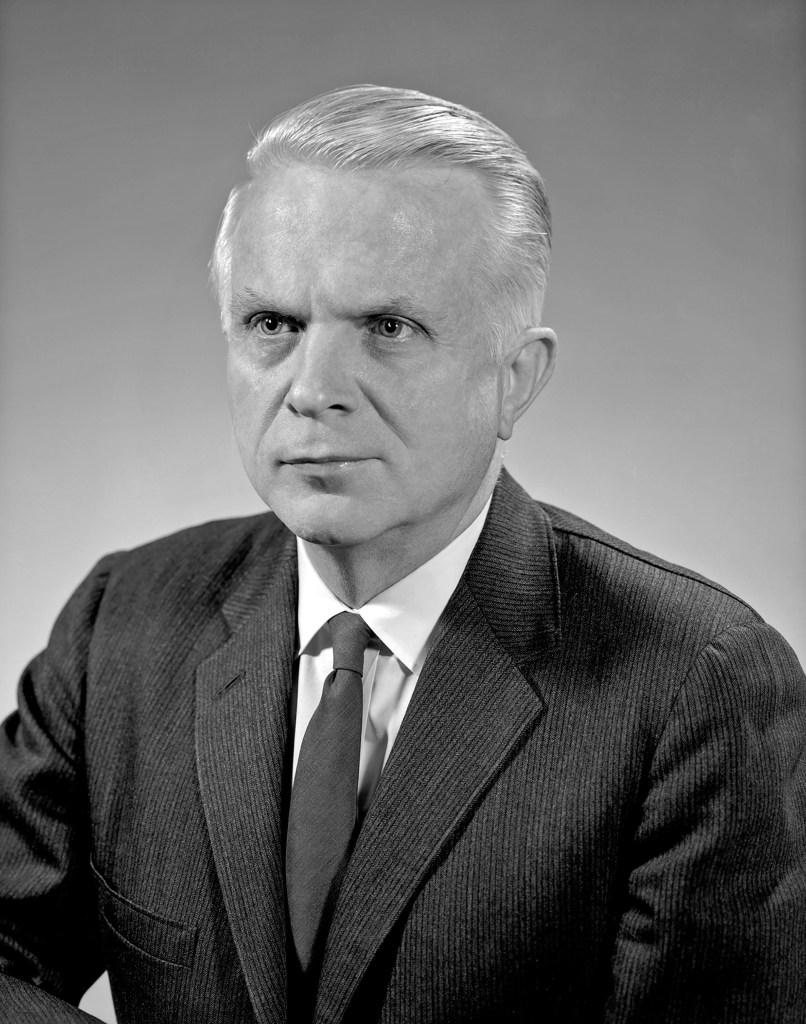 
			Richard T. Whitcomb - NASA			