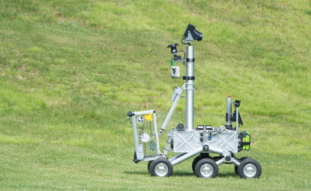 NASA Signs Agreement with Space Florida to Operate Historic Landing Facility