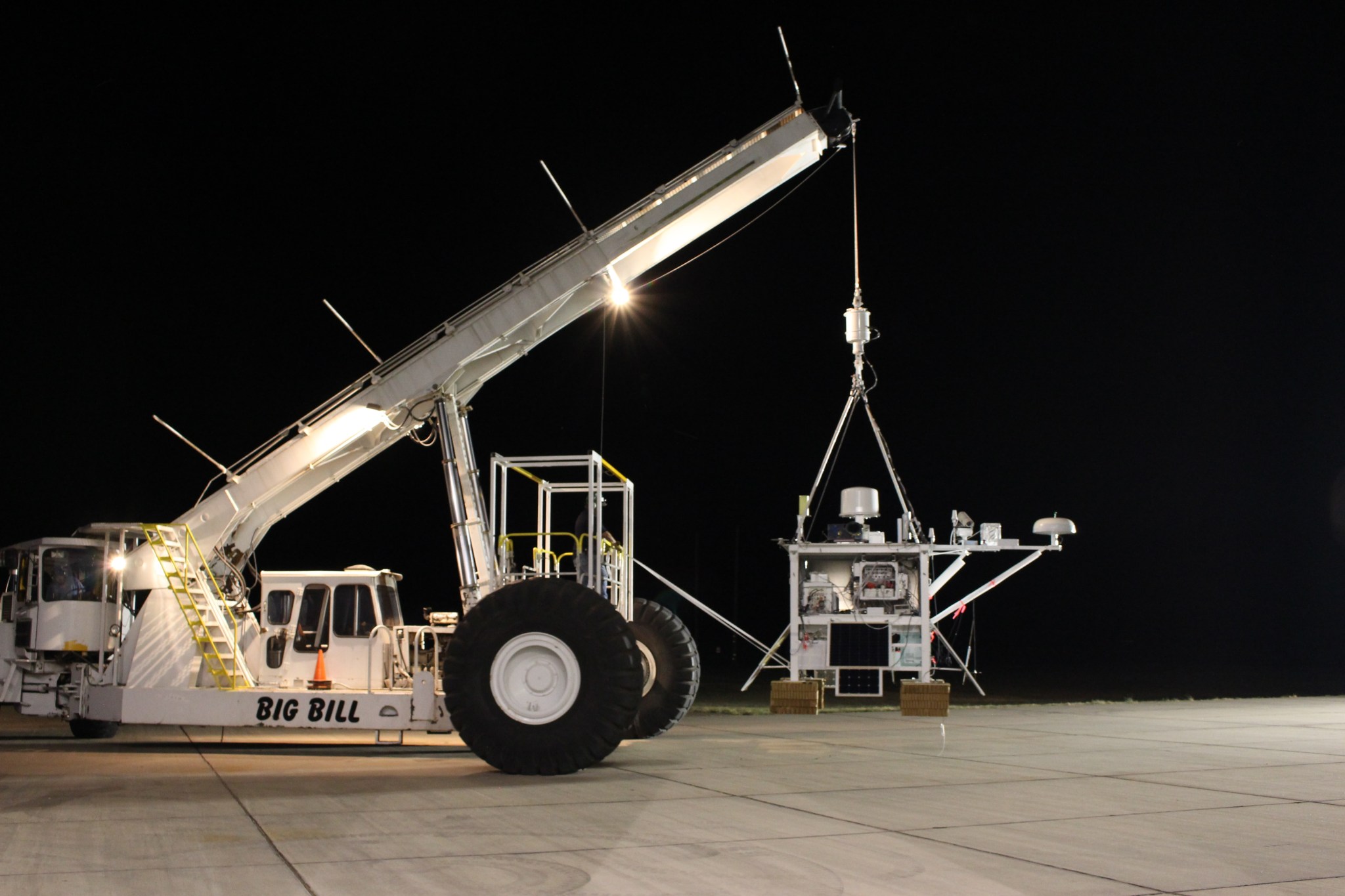 First launch attempt on 17 September 2015 for LDB Test Flight II carrying the E-MIST payload, shown here leaving the balloon int