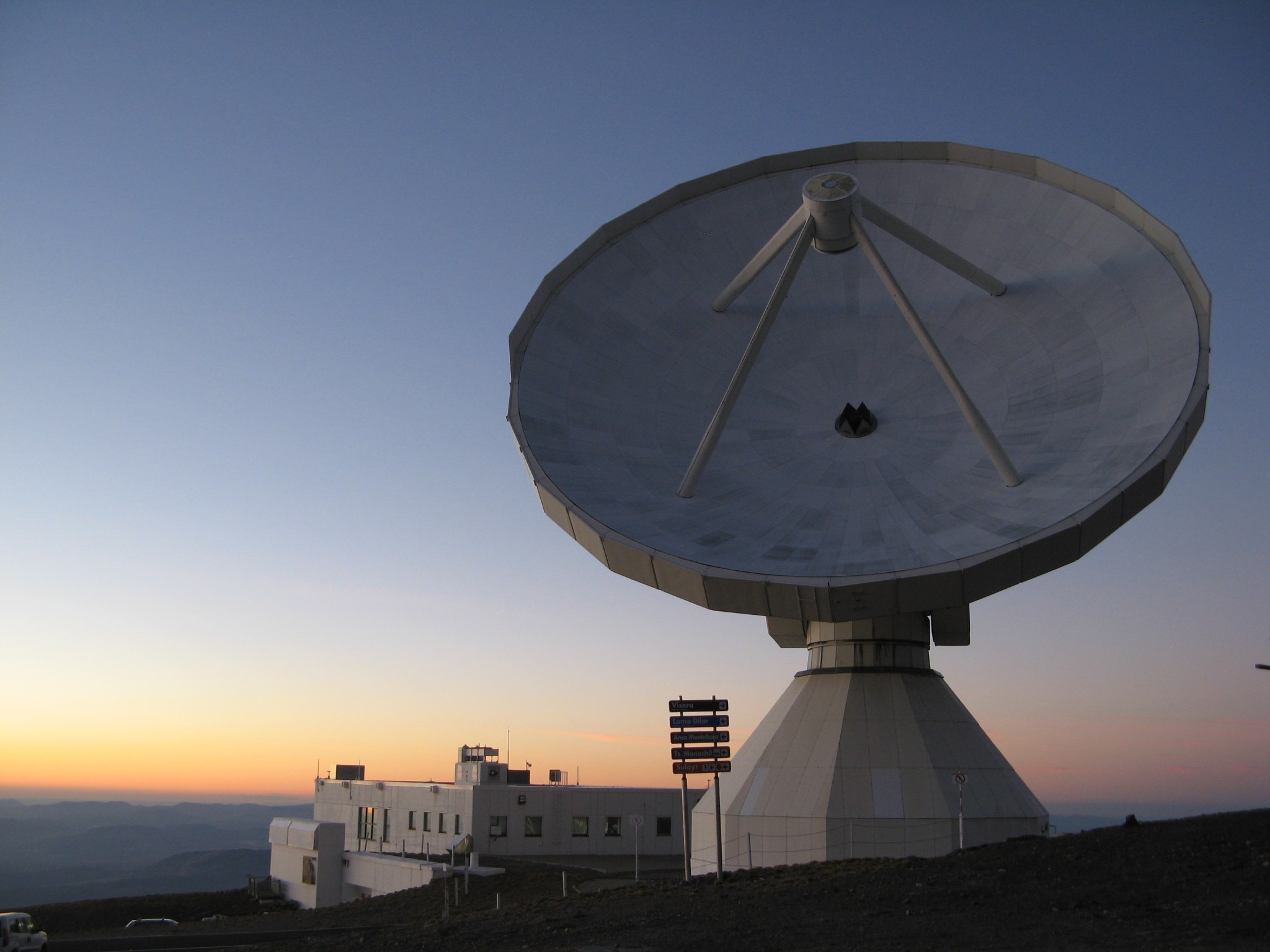IRAM 30-meter radio telescope