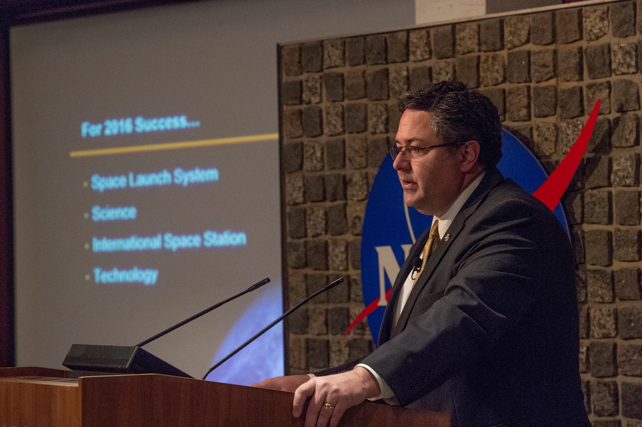 Marshall Center Director Todd May held an all-hands meeting with the Marshall workforce Feb. 9.