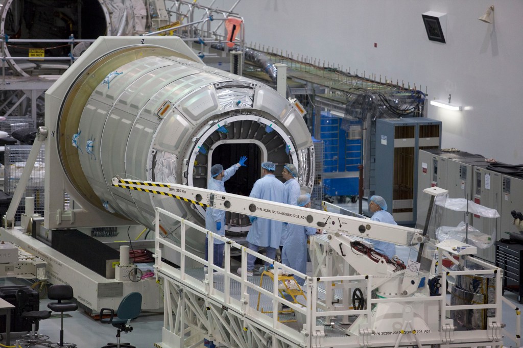 NASA Offers News Media Access to Cygnus Orbital ATK CRS-6 Cargo Module March 8