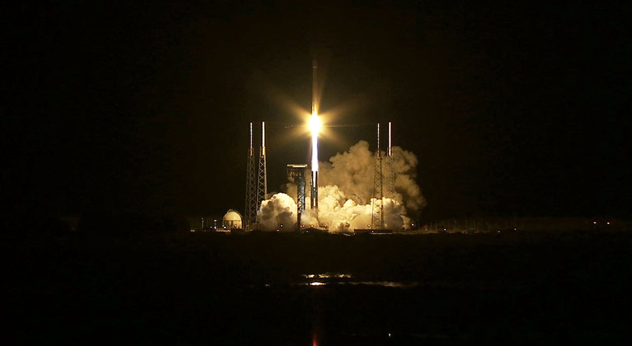 Cygnus Launches Atop Atlas V