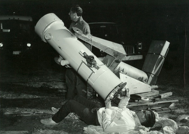 An early satellite laser ranging experiment in which scientists point and focus the Mobile Optical Telescope System camera along the Beacon Explorer satellite track to record the laser returns.