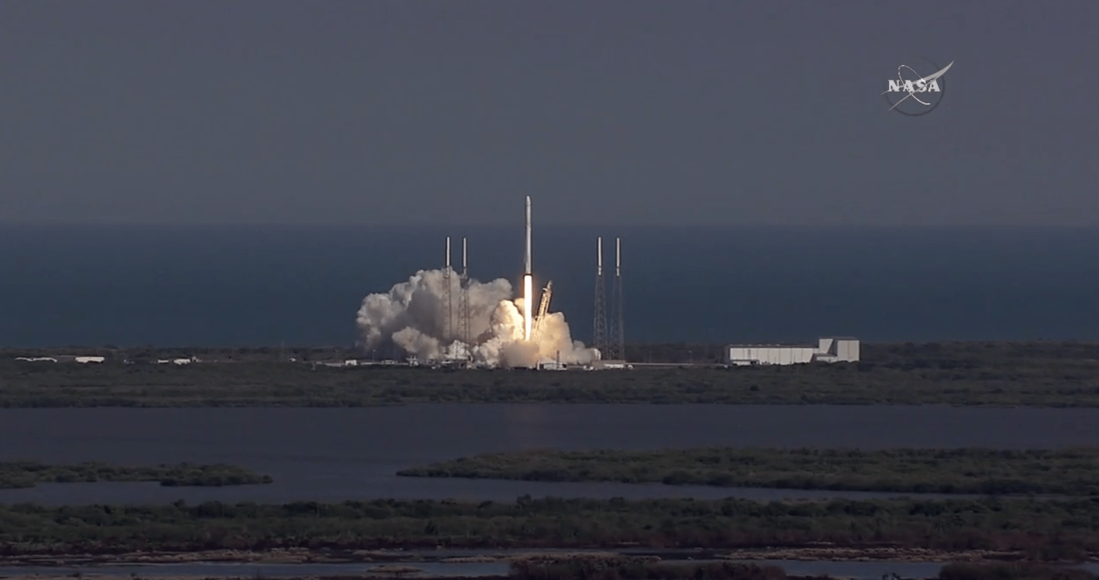 SpaceX CRS-8 Launch
