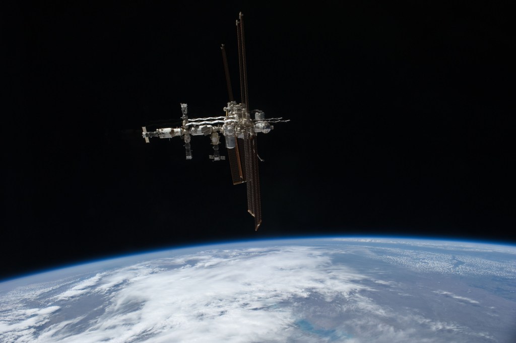 Space Station Scientists, Astronauts to Visit Washington; Available for Interviews