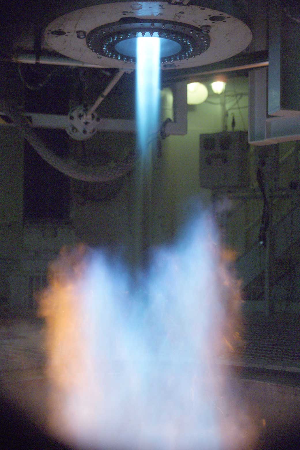 Test firing of a propulsion engine