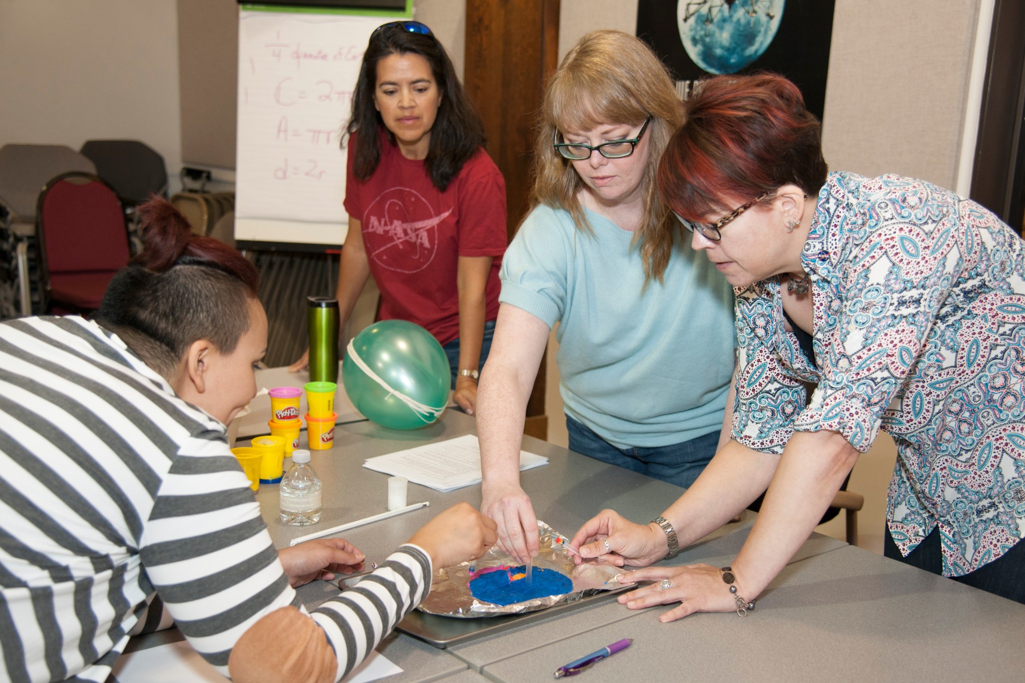 Educators learn to identify features in lunar and meteorite samples. 