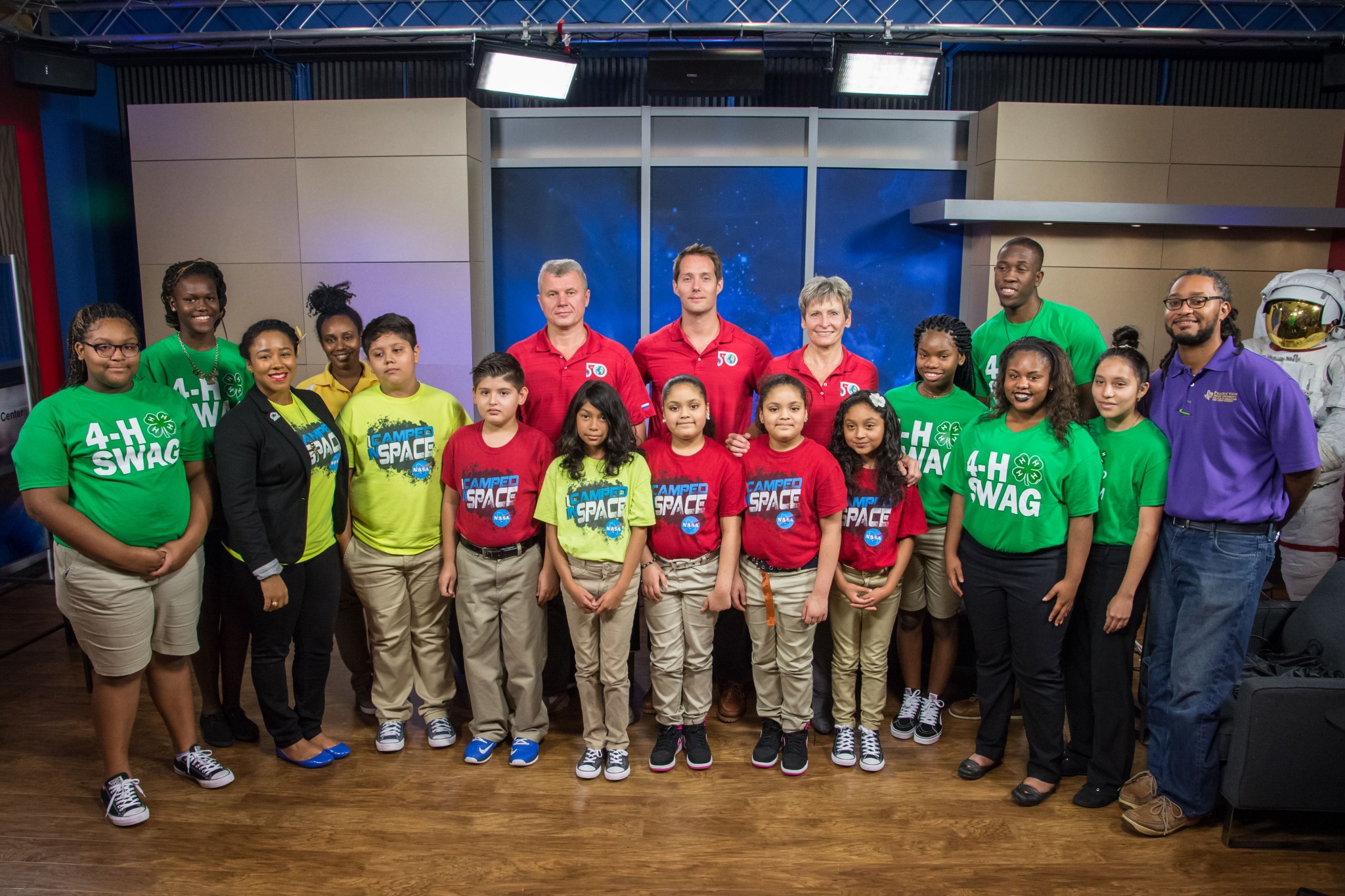 Astronaut Peggy Whitson and 4-H students