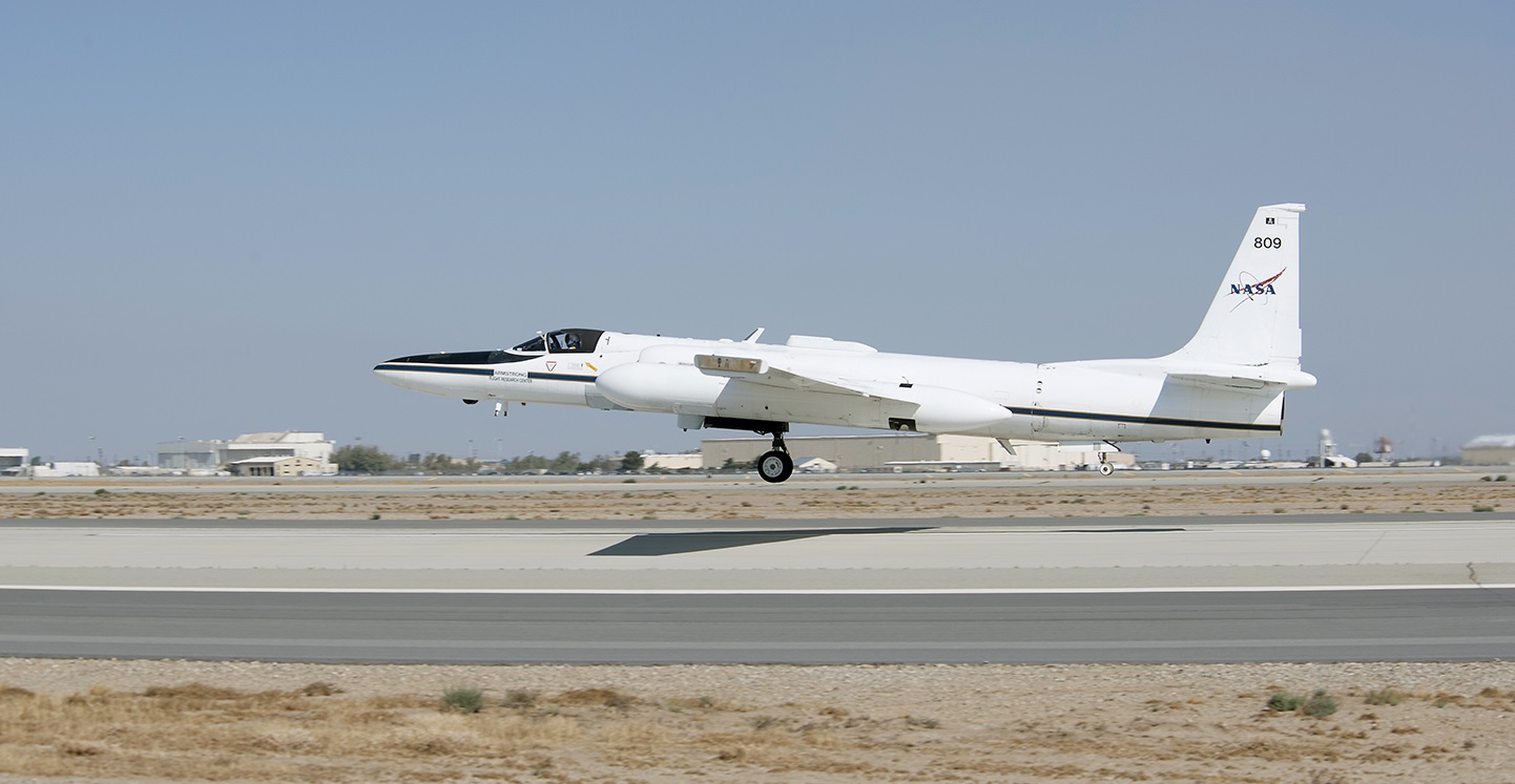 NASA’s ER-2 aircraft takes off for deployment to Walvis Bay, Namibia for the ORACLES airborne.
