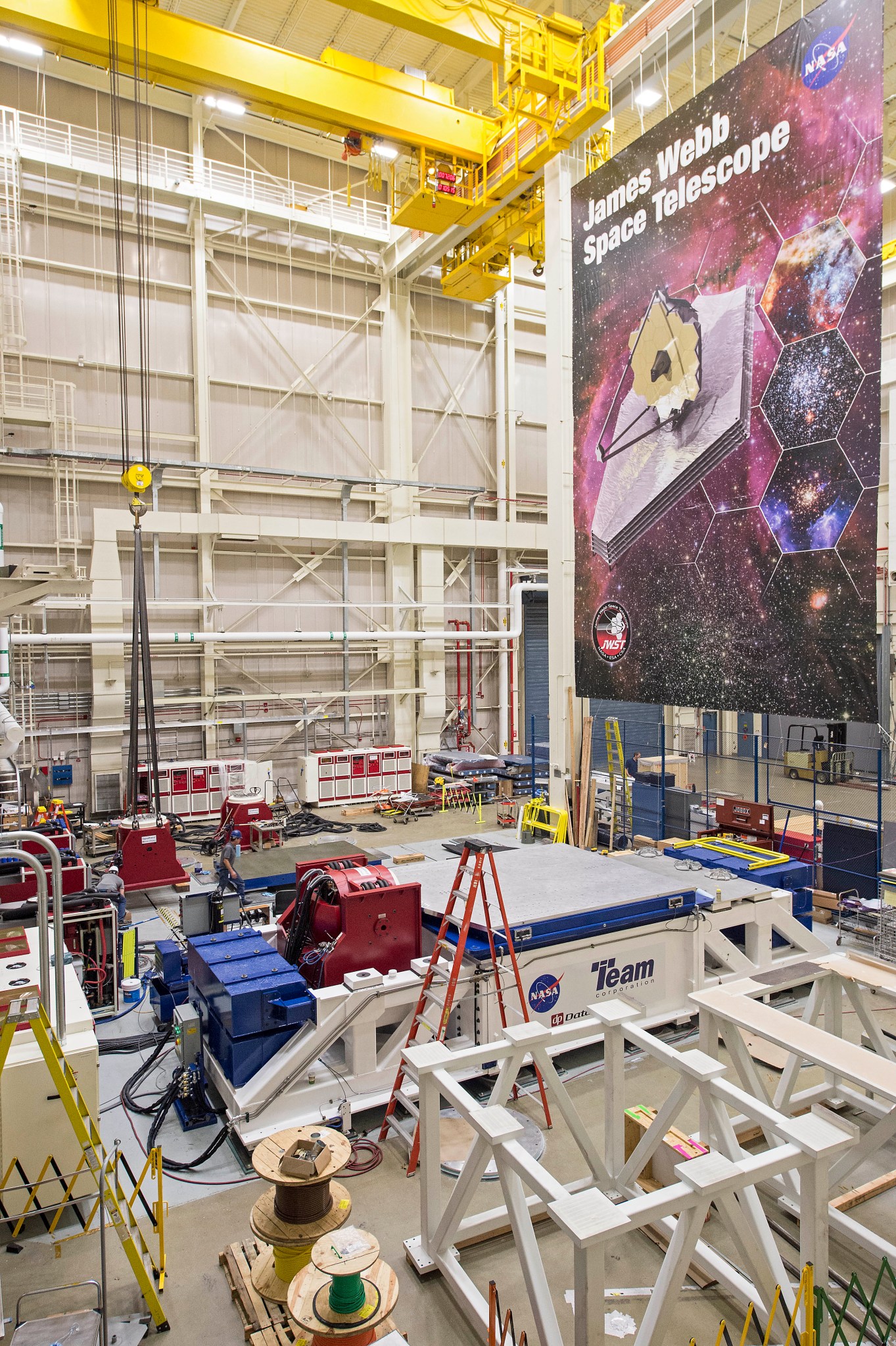 Shaker table at Goddard to test JWST