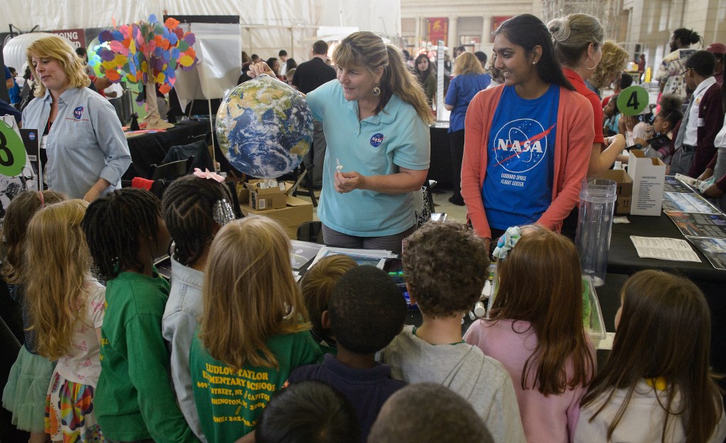 NASA Celebrates Earth Day with Public Events, Online Activities