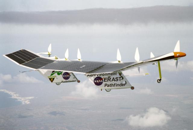 <strong>Aug.</strong> <strong>6,</strong> <strong>1998:</strong> Pathfinder Plus raised the world altitude record to 80,201 feet for solar-powered and propeller-driven aircraft.