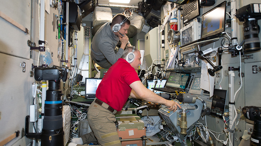 Expedition 52 Crew Members Fyodor Yurchikhin and Jack Fischer