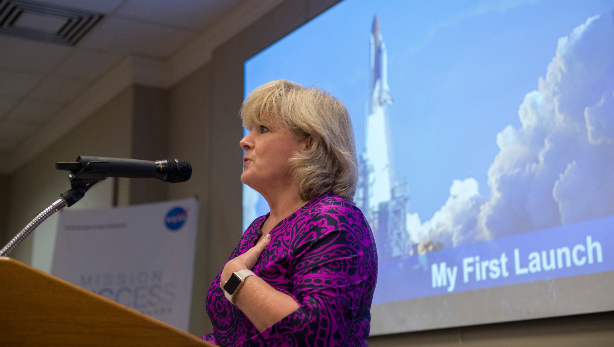 Marshall Deputy Director Jody Singer shares career experiences and lessons learned during the July 20 Shared Experiences Forum. 