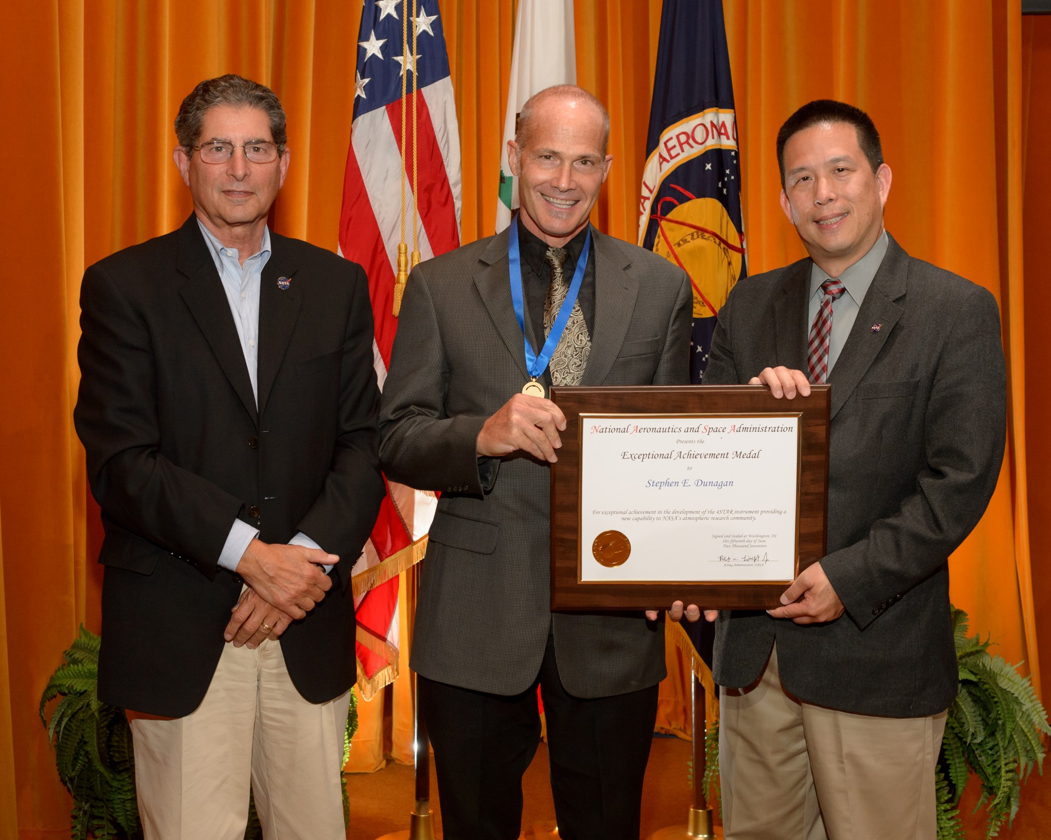 NASA 2017 Honor Award for Stephen Dunagan