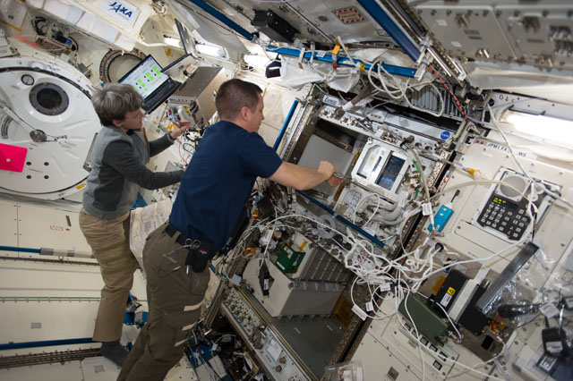 Astronauts Peggy Whitson and Jack Fischer