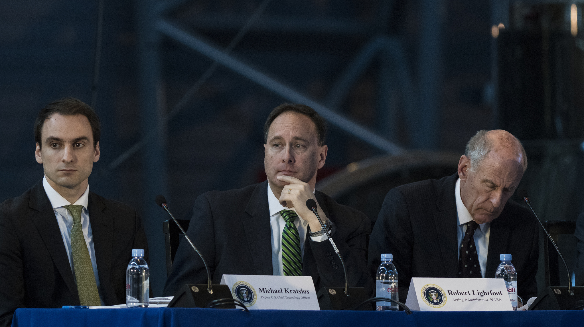 Acting NASA Administrator Robert Lightfoot, center