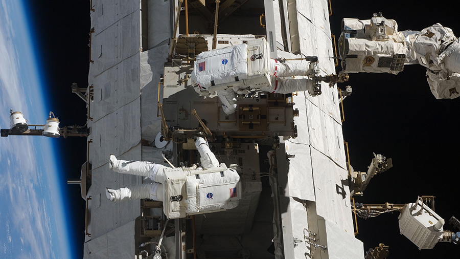 Astronauts Richard Arnold and Joseph Acaba