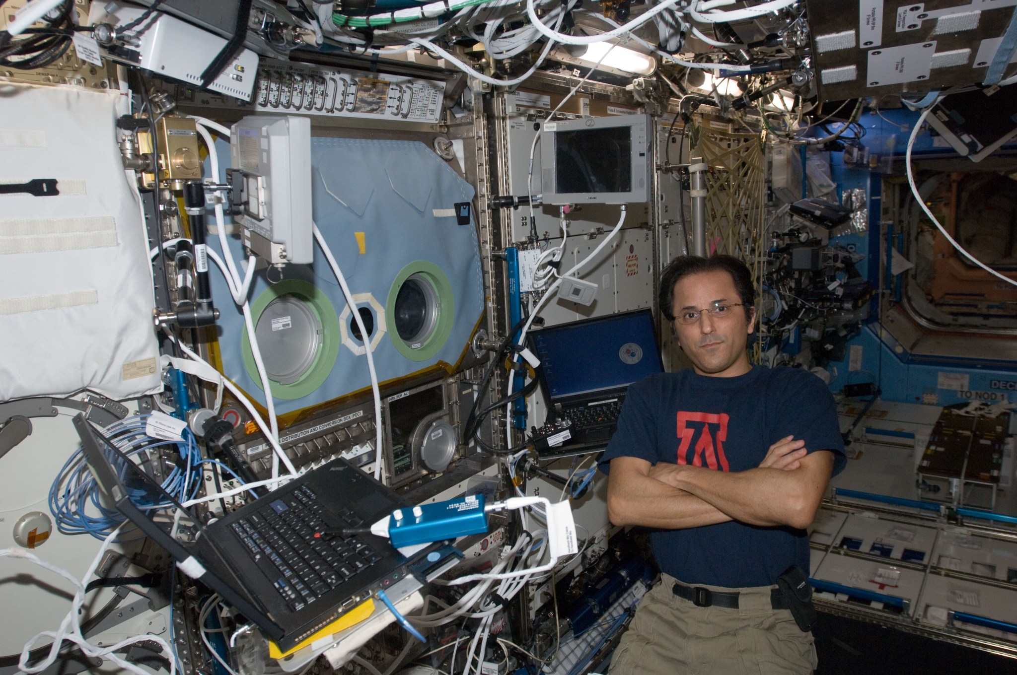 NASA astronaut Joe Acaba, Expedition 32 flight engineer,