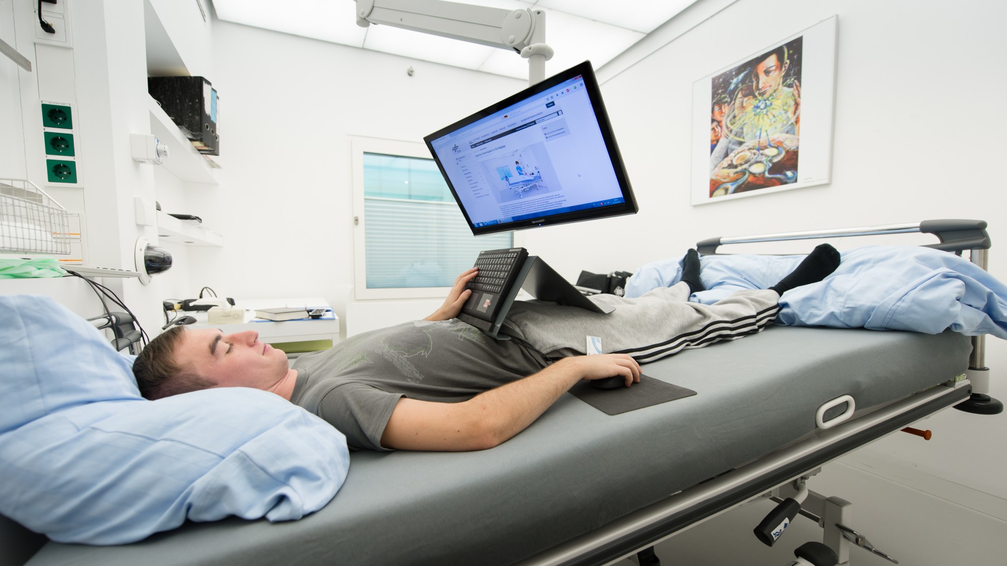 Lying in Bed for the Sake of Science: NASA co-sponsors bed rest study in Germany