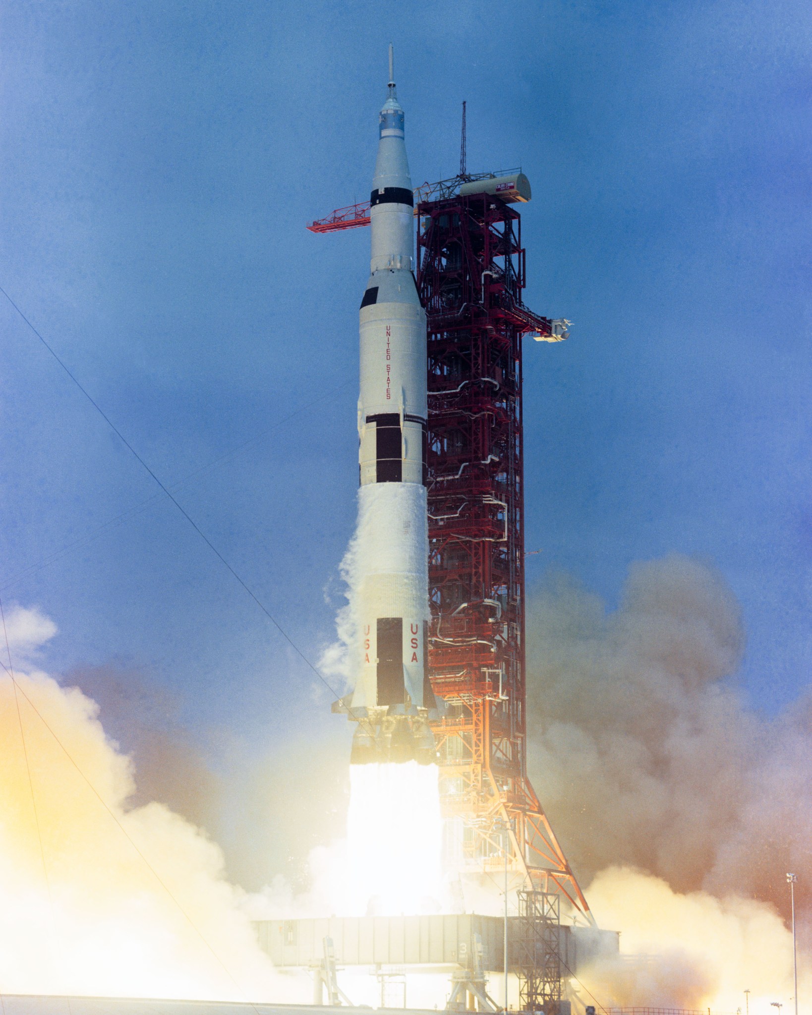A Saturn 5 rocket
