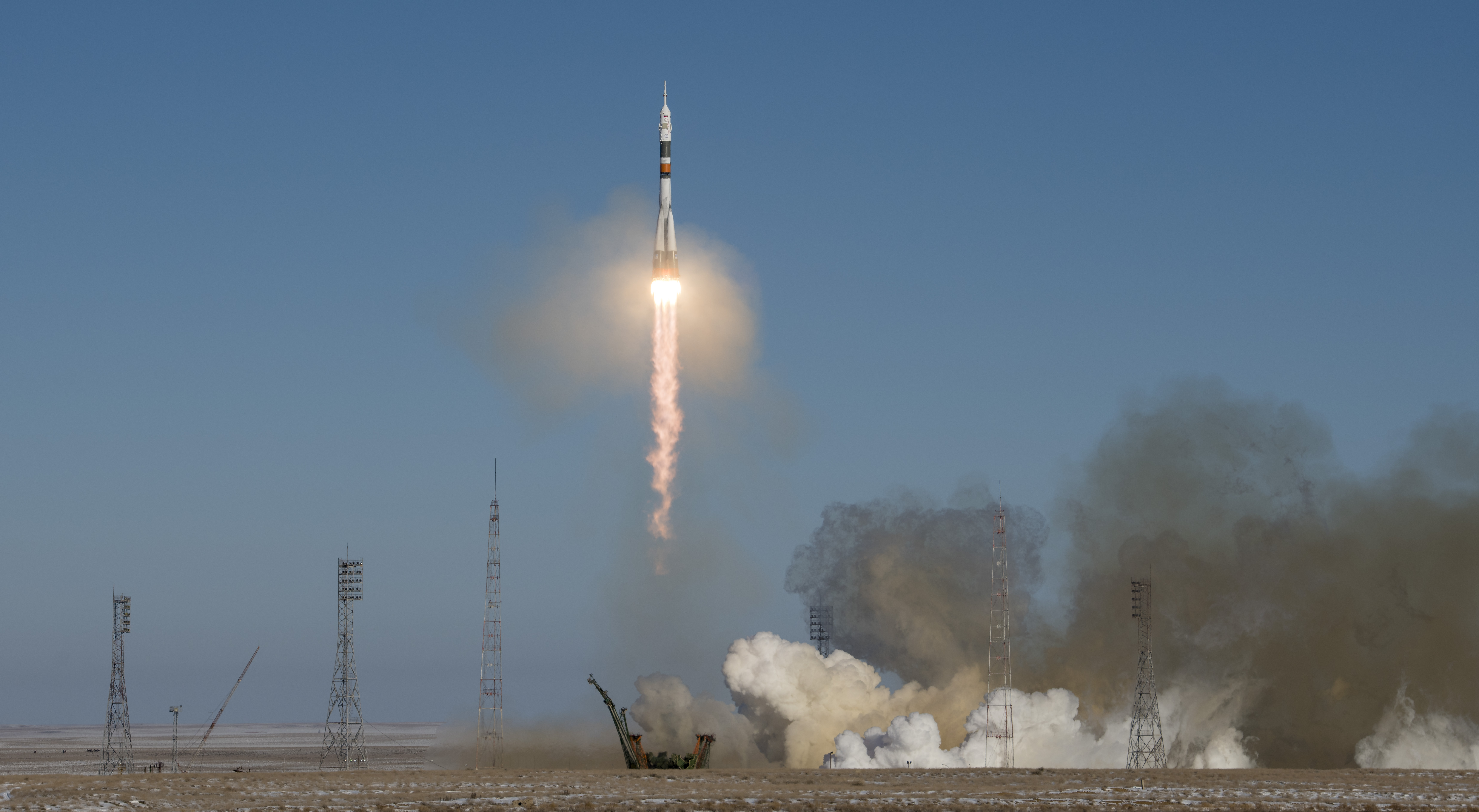 Запуск ракеты сегодня с космодрома байконур. Ракета Союз Байконур. Старт ракеты Союз с Байконура. Старт ракеты с космодрома Байконур. Союз-ФГ ракета-носитель.