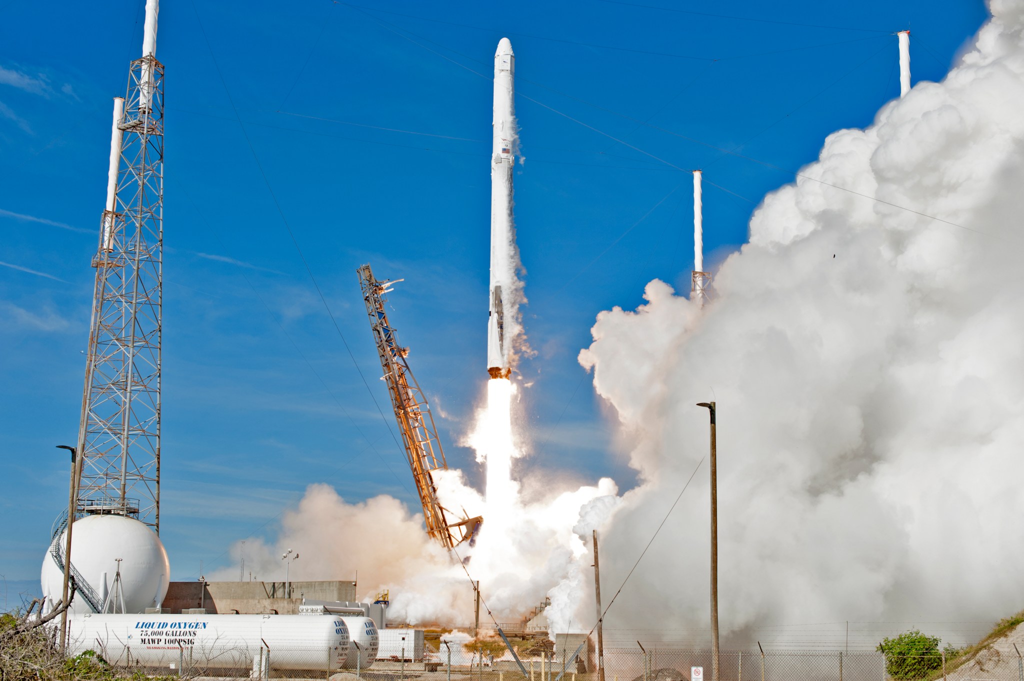 Liftoff of SpaceX rocket from Cape Canaveral