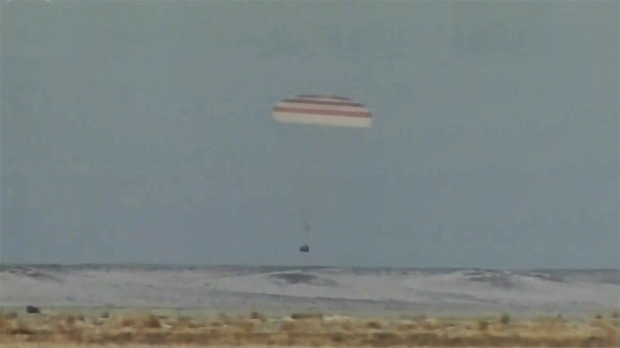 Soyuz Spacecraft Lands
