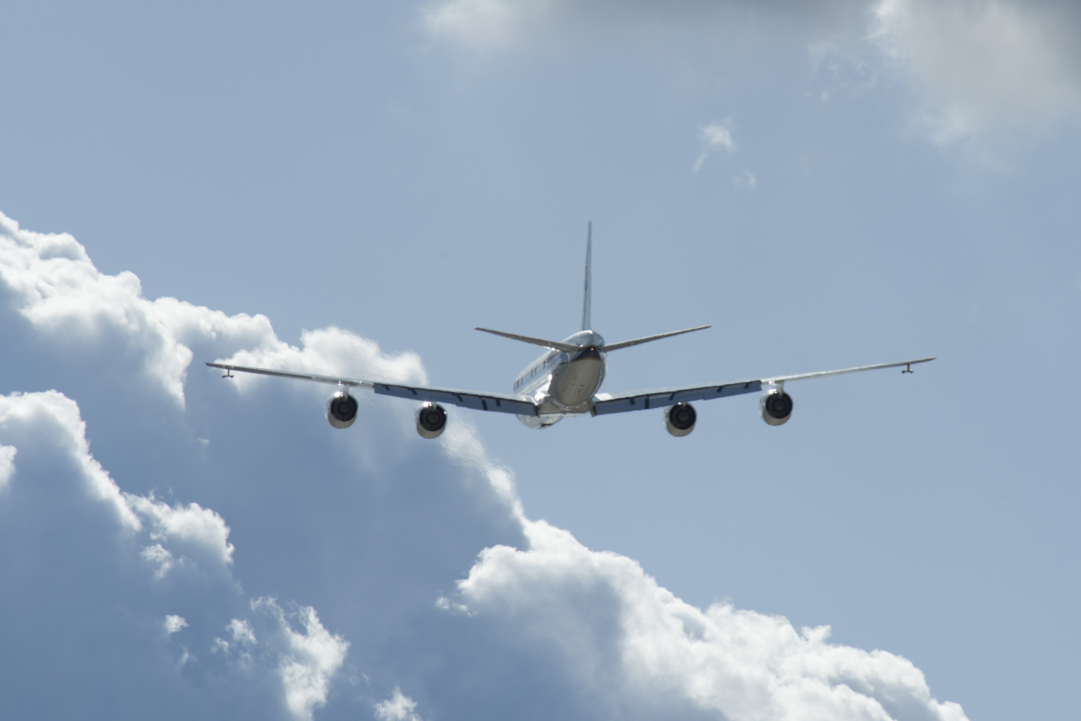 Media Invited Behind the Scenes of Jet Fuel and Contrail Study