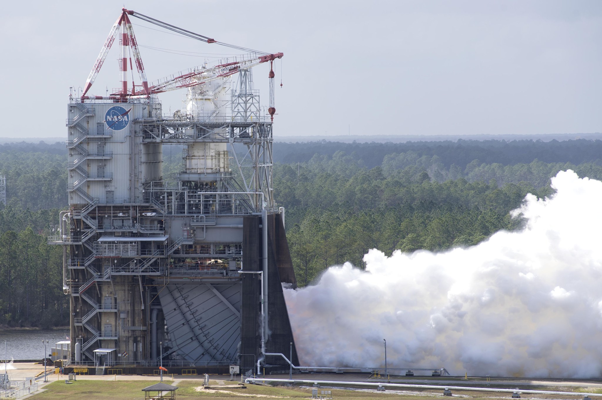SLS engine