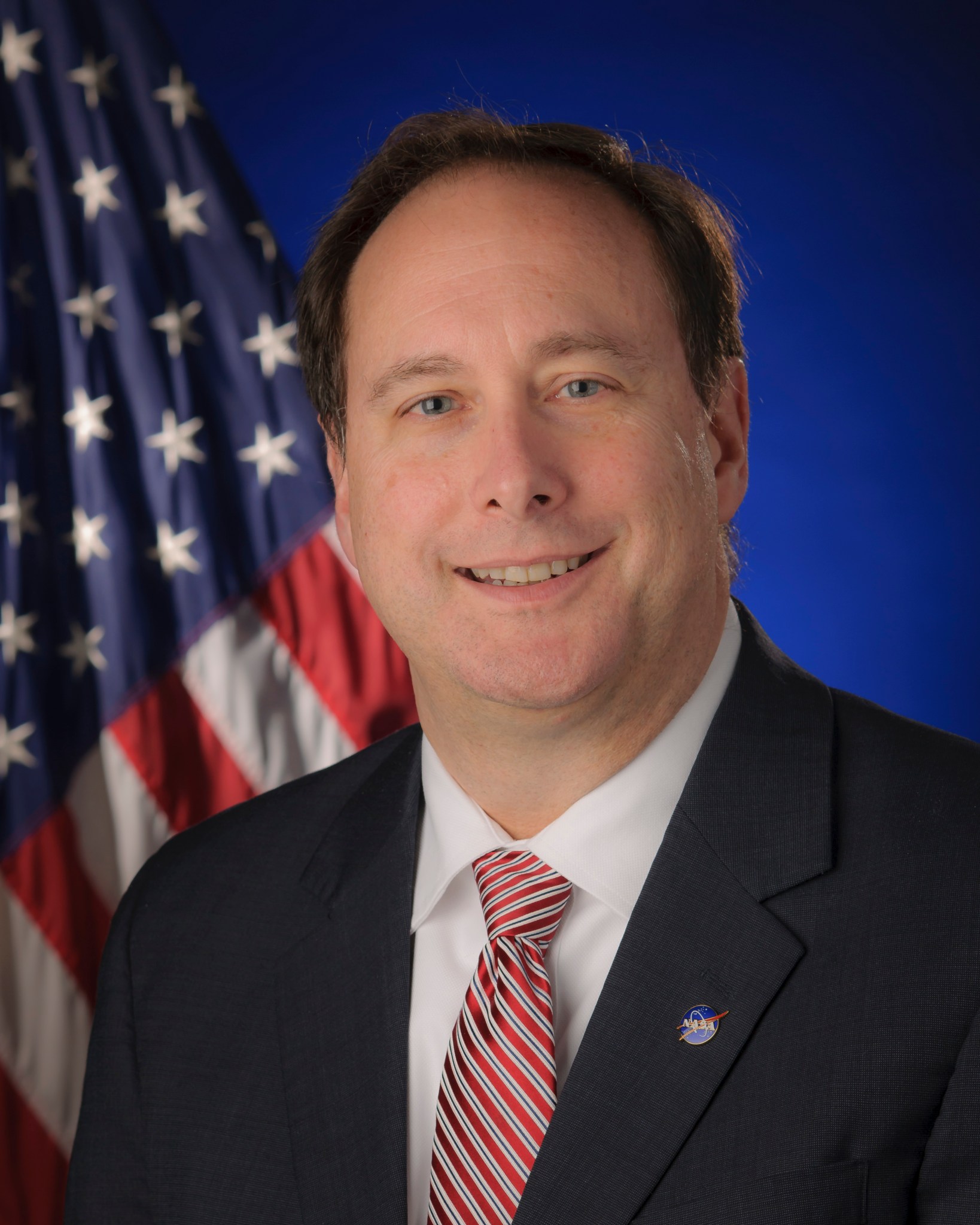 Official portrait of Robert Lightfoot