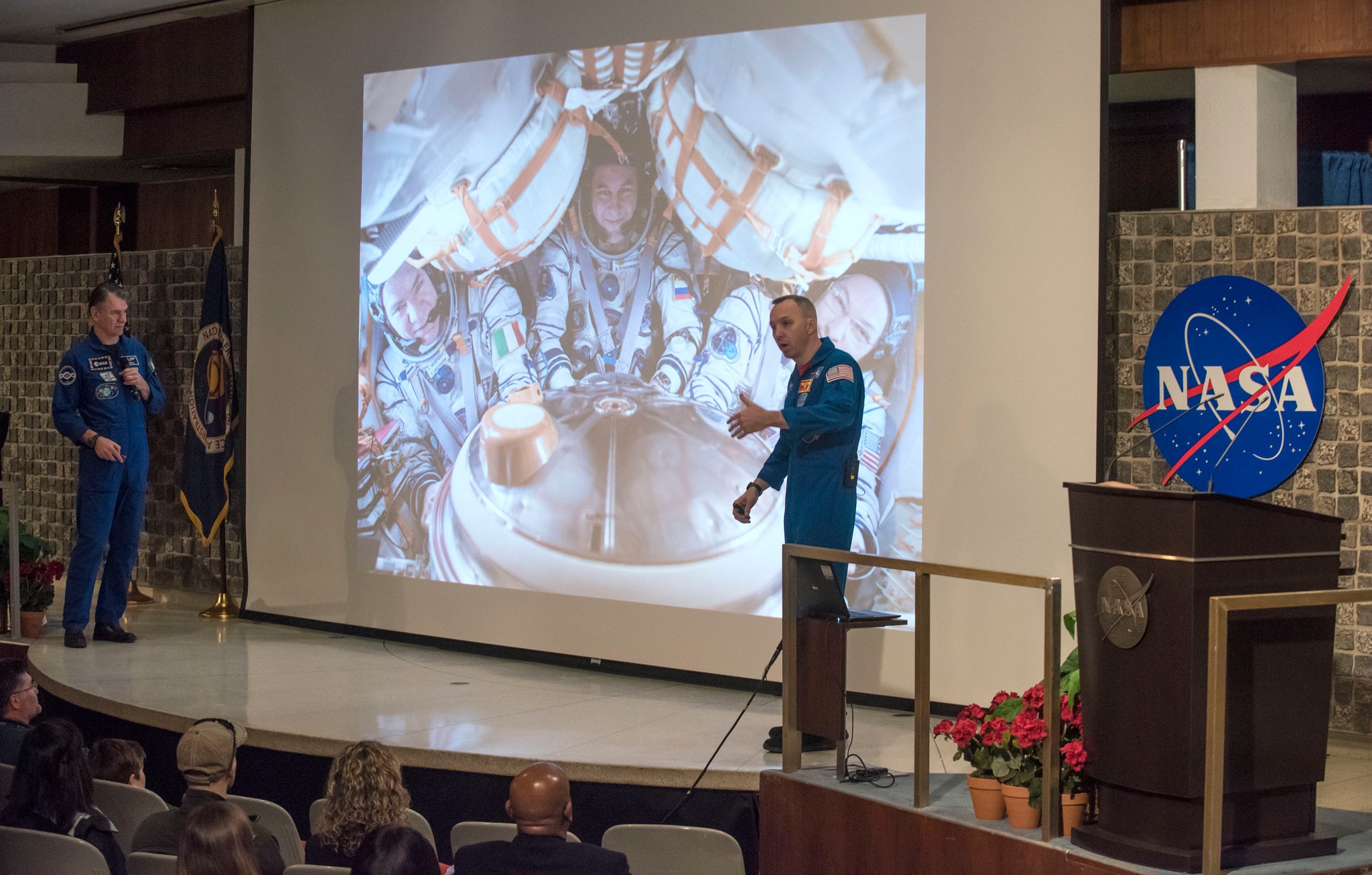 NASA astronaut Randy Bresnik, right, and ESA astronaut Paolo Nespoli speak to Marshall team members April 6.