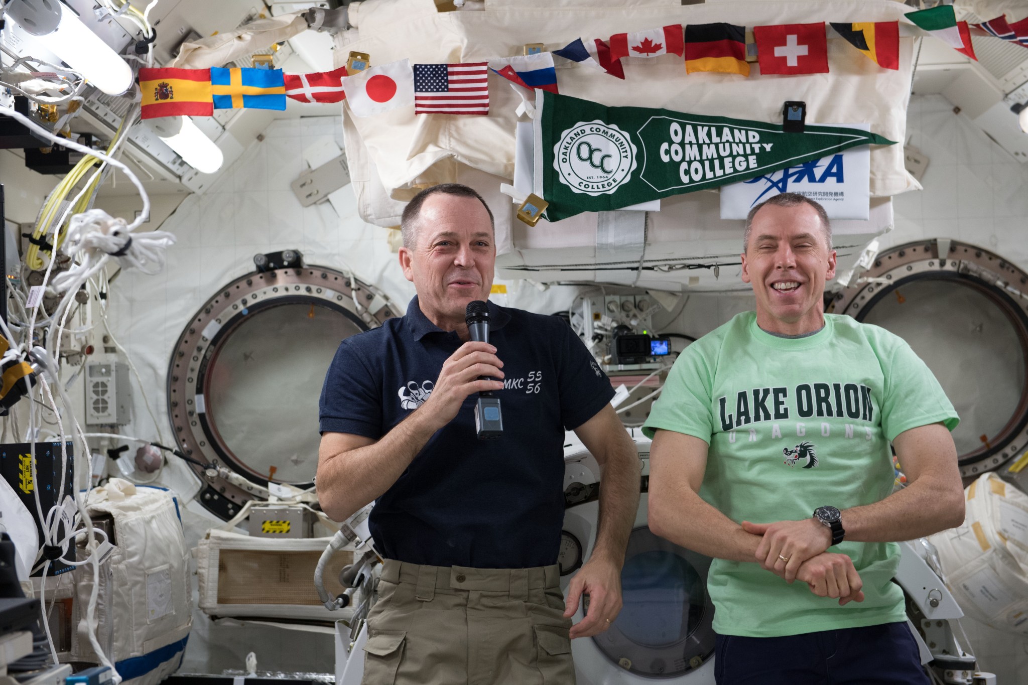 NASA astronauts Ricky Arnold (left) and Drew Feustel (right)
