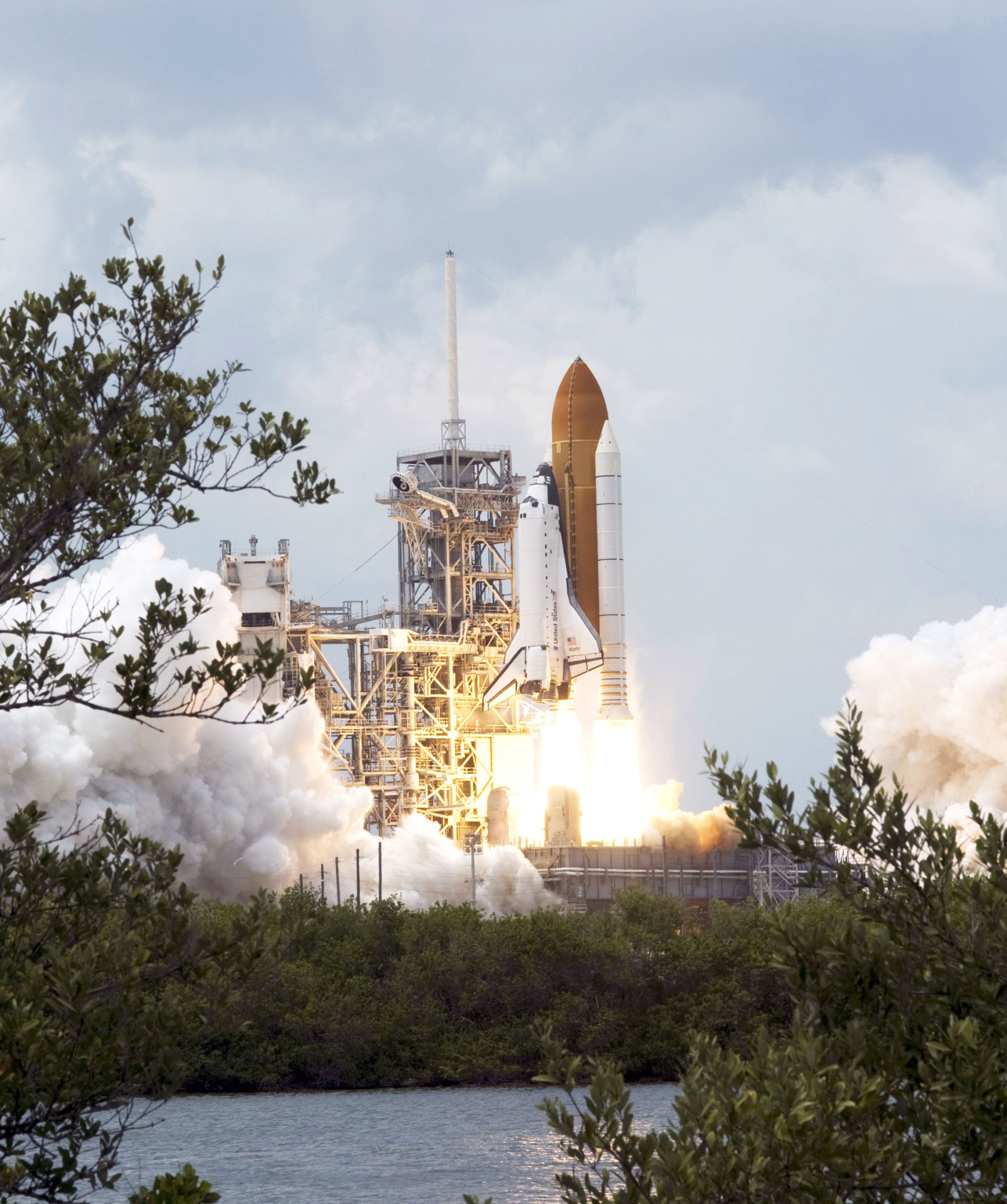 This week in 2009, the space shuttle Atlantis, mission STS-125, launched on the final Hubble Space Telescope servicing mission. 