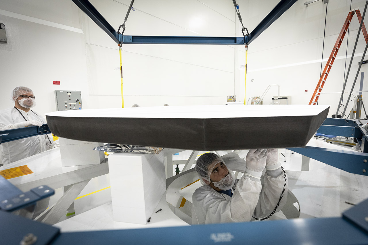 APL engineer works with Parker Solar Probe heat shield