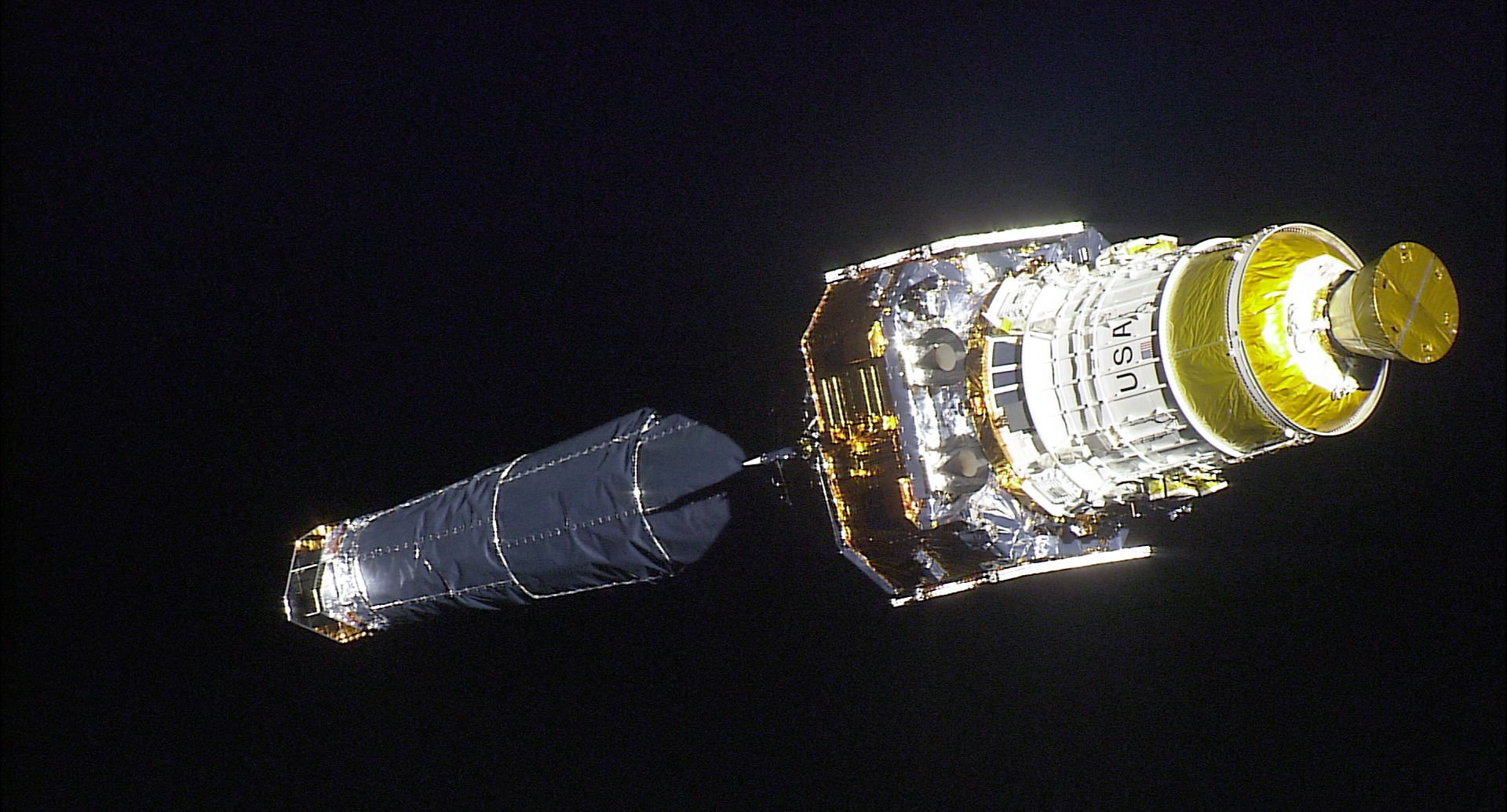 This week in 1999, the space shuttle Columbia, mission STS-93, delivered the Chandra X-ray Observatory to low-Earth orbit.