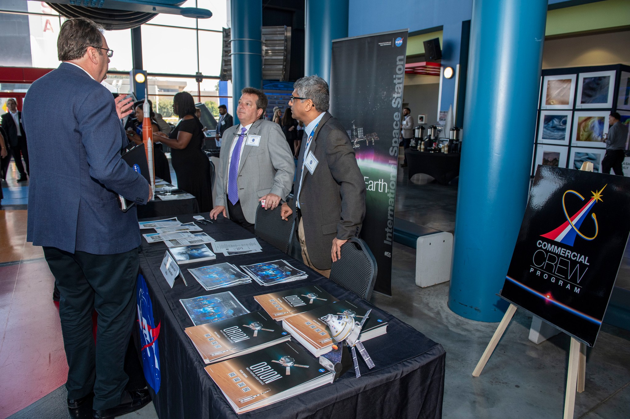 Charlie Nola and Rajiv Doreswamy discuss Marshall's space station activities.