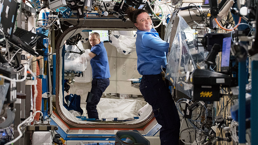 NASA astronauts Serena AuÃ±Ã³n-Chancellor and Drew Feustel
