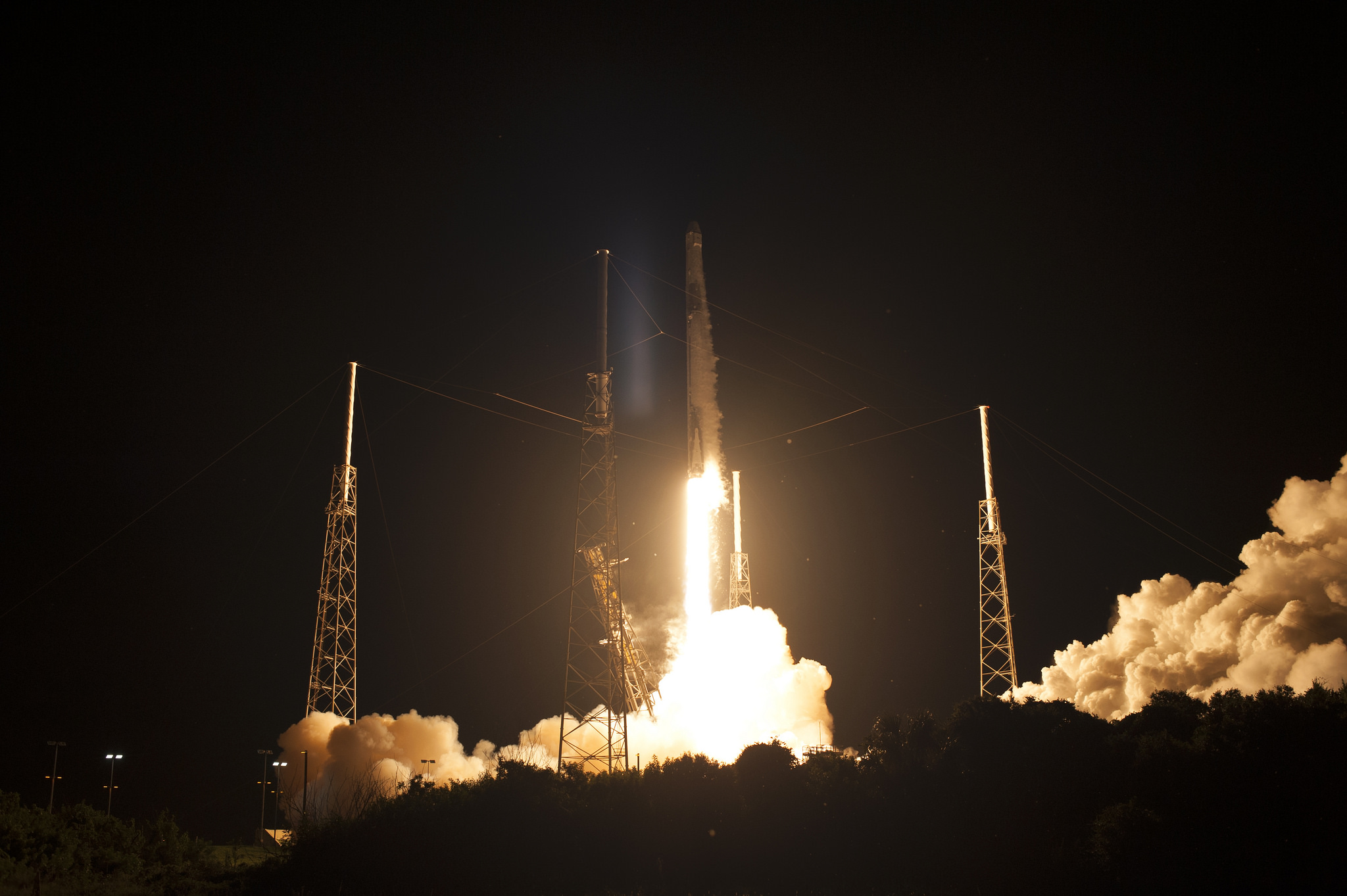 SpaceX launches 15th commercial resupply mission on June 29,2018.
