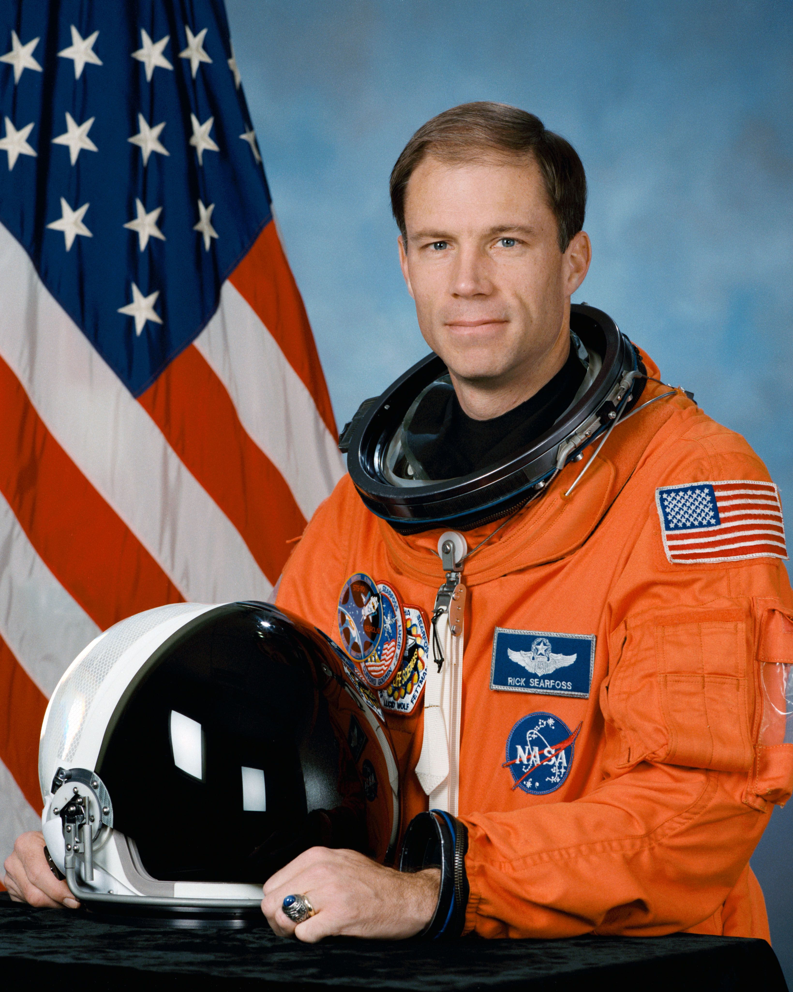 Three-time Space Shuttle Astronaut Richard Searfoss Dies at 62