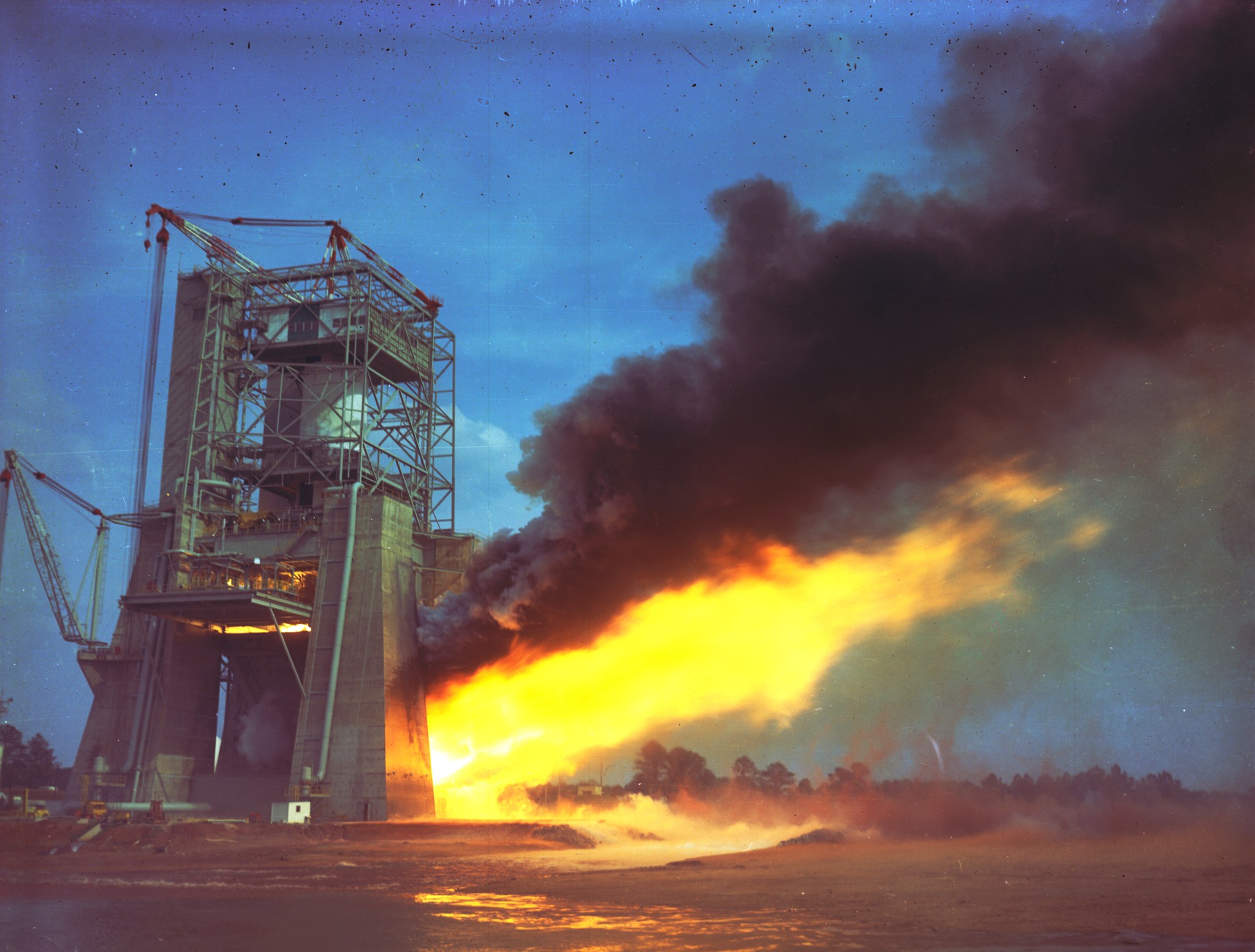 This week in 1966, NASA’s Marshall Space Flight Center technicians acceptance-fired the first stage of the Saturn rocket.