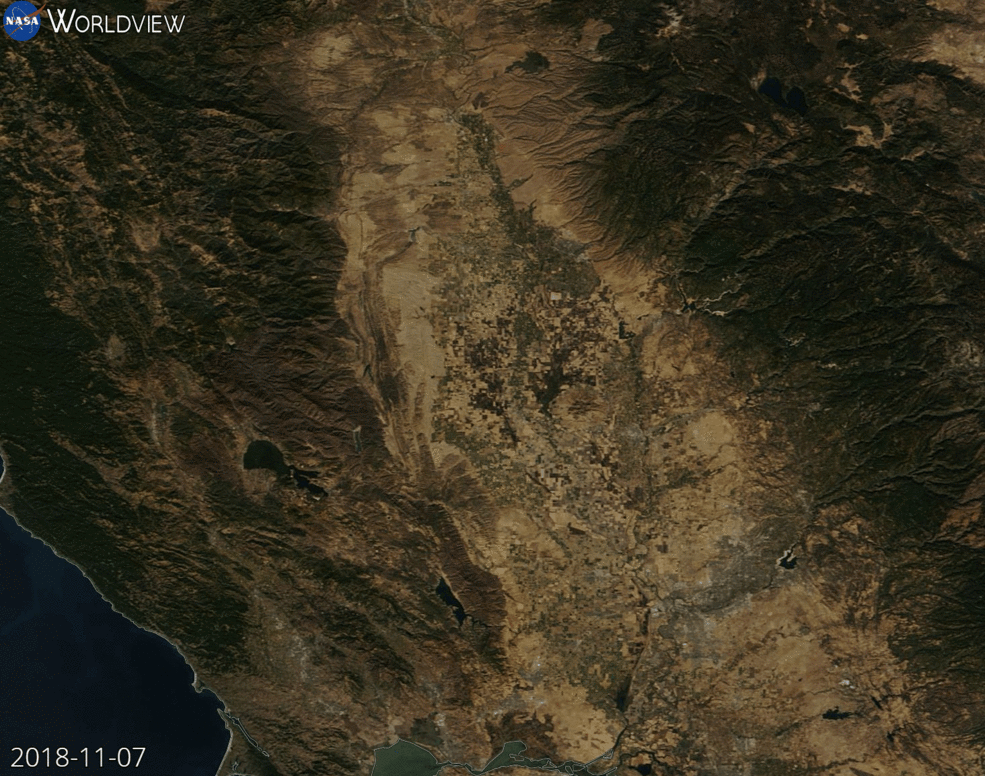 Animated GIF of the Camp Fire's growth over six days