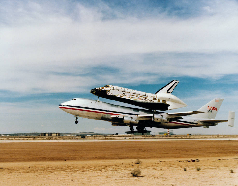 columbia_and_sca_taking_off_from_dryden_mar_20_1979