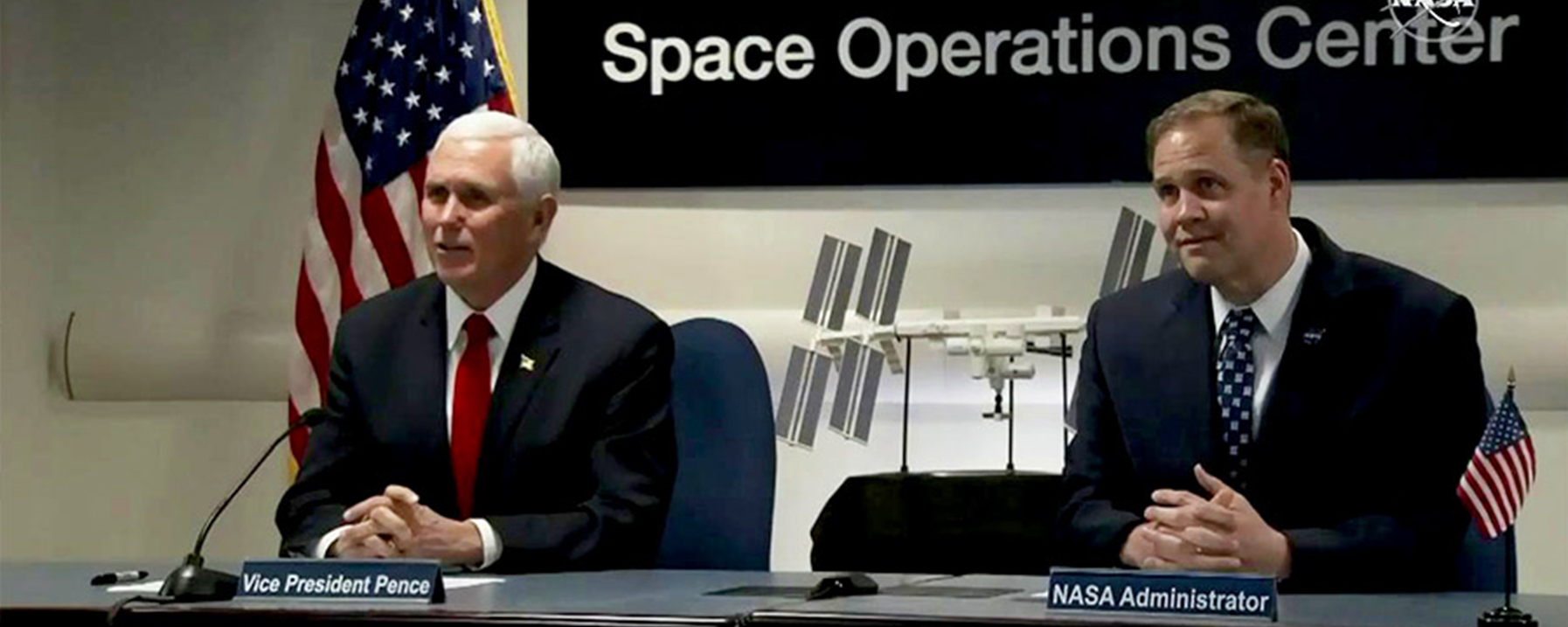 Vice President Mike Pence and NASA Administrator Jim Bridenstine called up to the Expedition 58 crew today from NASA HQ.